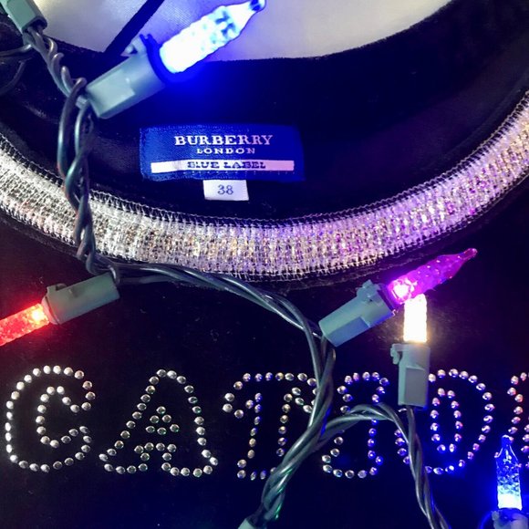 HURRY!! STORE CLOSE THIS WEEK!! BURBERRY LONDON BLUE LABEL VELBET TANK - Picture 2 of 3